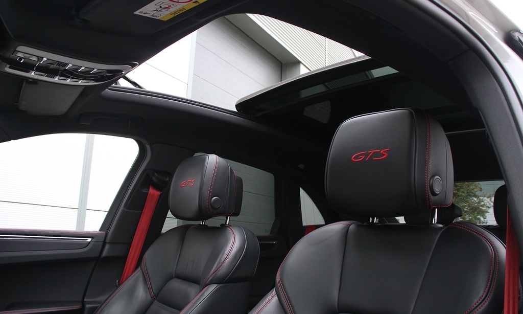 Porsche Macan Automatic Grey #2