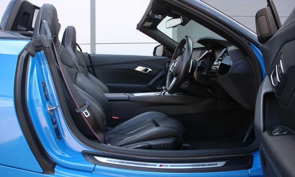 BMW Z4 Sdrive 20I M Sport Blue #8