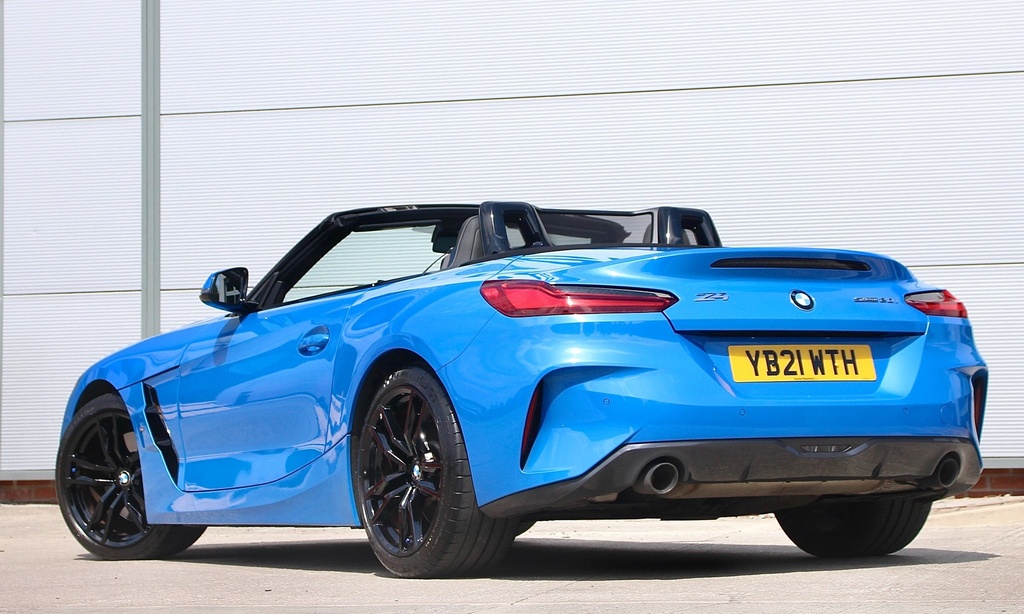 BMW Z4 Sdrive 20I M Sport Blue #13