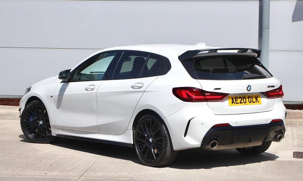 BMW 1 Series Automatic White #4