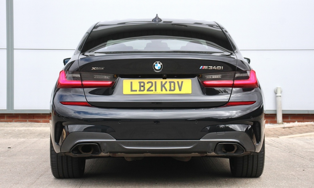 BMW 3 Series Automatic Black #3
