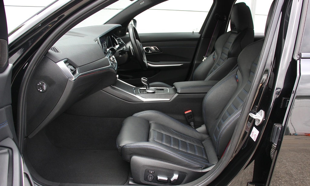 BMW 3 Series Automatic Black #6
