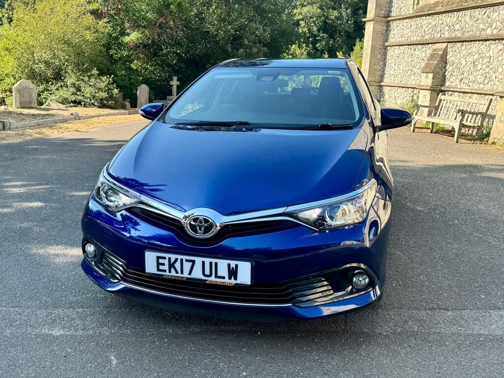 Toyota Auris Hatchback 1.2 Vvt-i Icon Euro 6 Ss Safety Blue