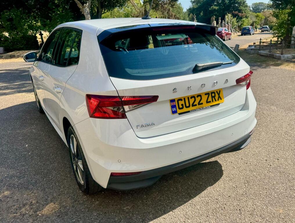 Skoda Fabia Hatchback 1.0 Tsi Se L Euro 6 Ss 202222 White #4