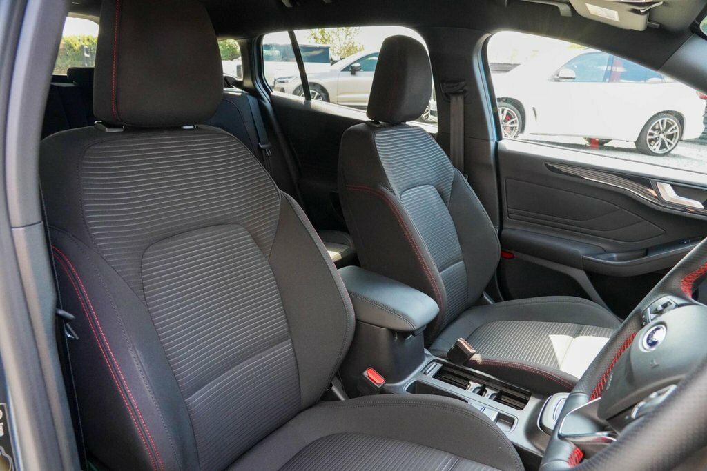 Ford Focus 1.0 Ecoboost Hybrid Mhev St-line X Black #39