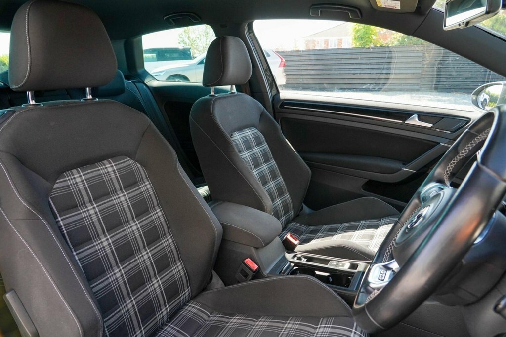 Volkswagen Golf Estate 1.6 Tdi Bluemotion Tech Se Euro 6 Ss Blue #40