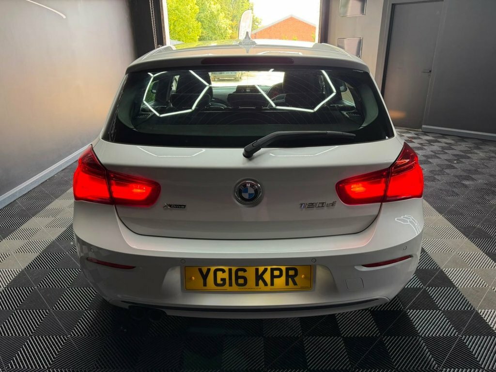 BMW 1 Series 2.0 120D Sport Hatchback Xdrive Eu White #6