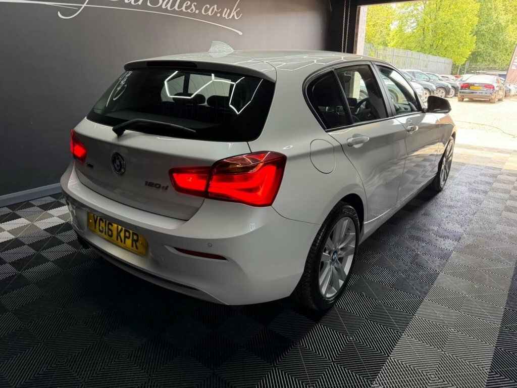 BMW 1 Series 2.0 120D Sport Hatchback Xdrive Eu White #4