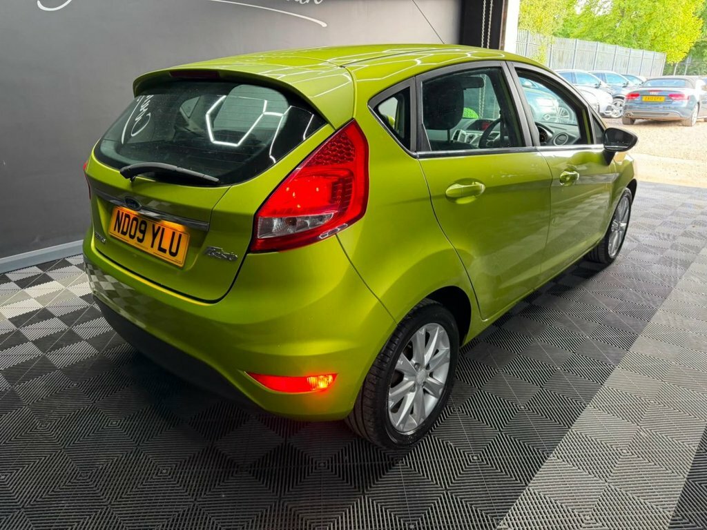 Ford Fiesta 1.4 Zetec Hatchback 133 Gkm, 9 ND09YLU Green #4