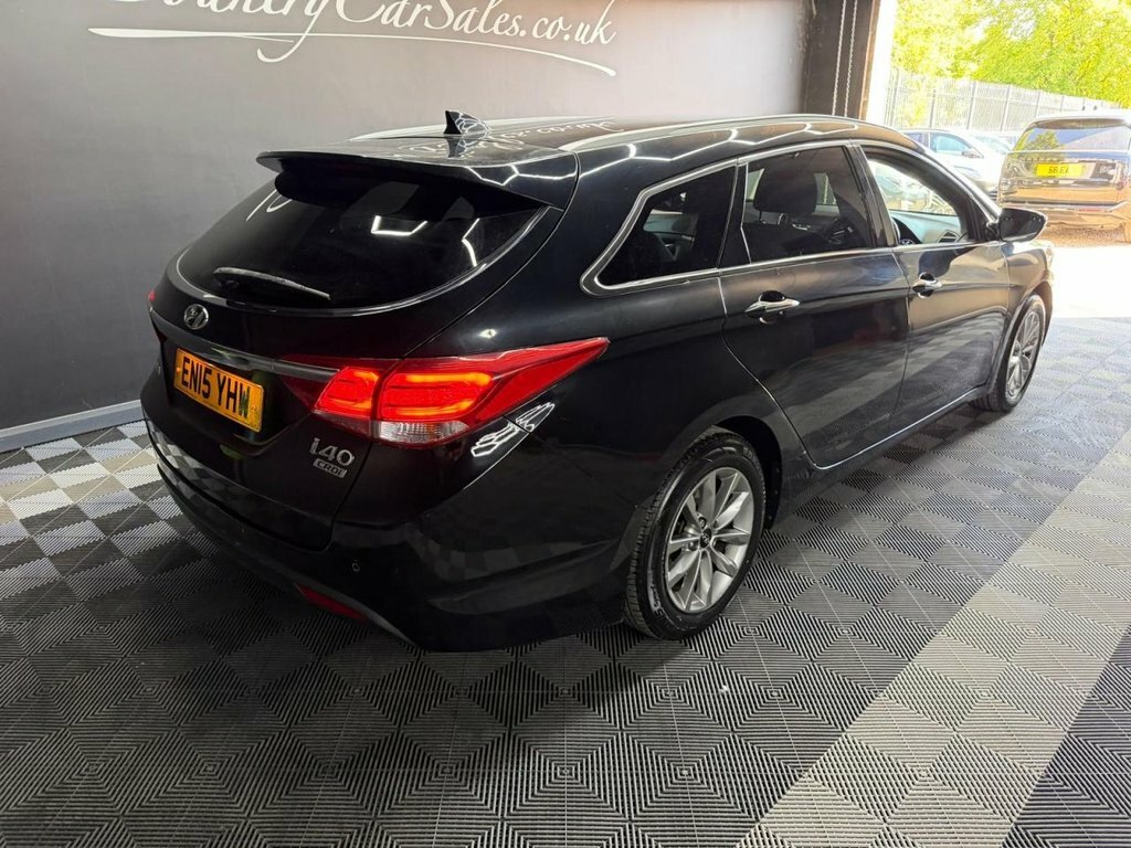 Hyundai I40 1.7 Crdi Blue Drive Se Nav Tourer Manua Black #3