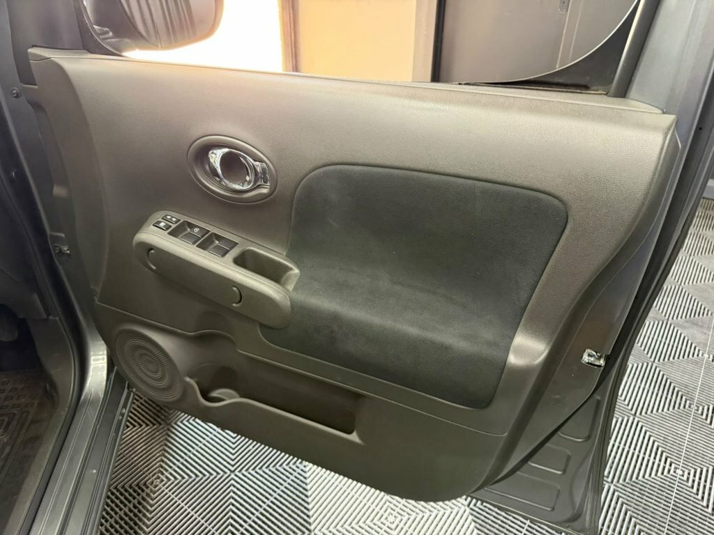 Nissan Cube 2010 1.6 Kaizen Hatchback Cvt Euro 5 1 Silver #39