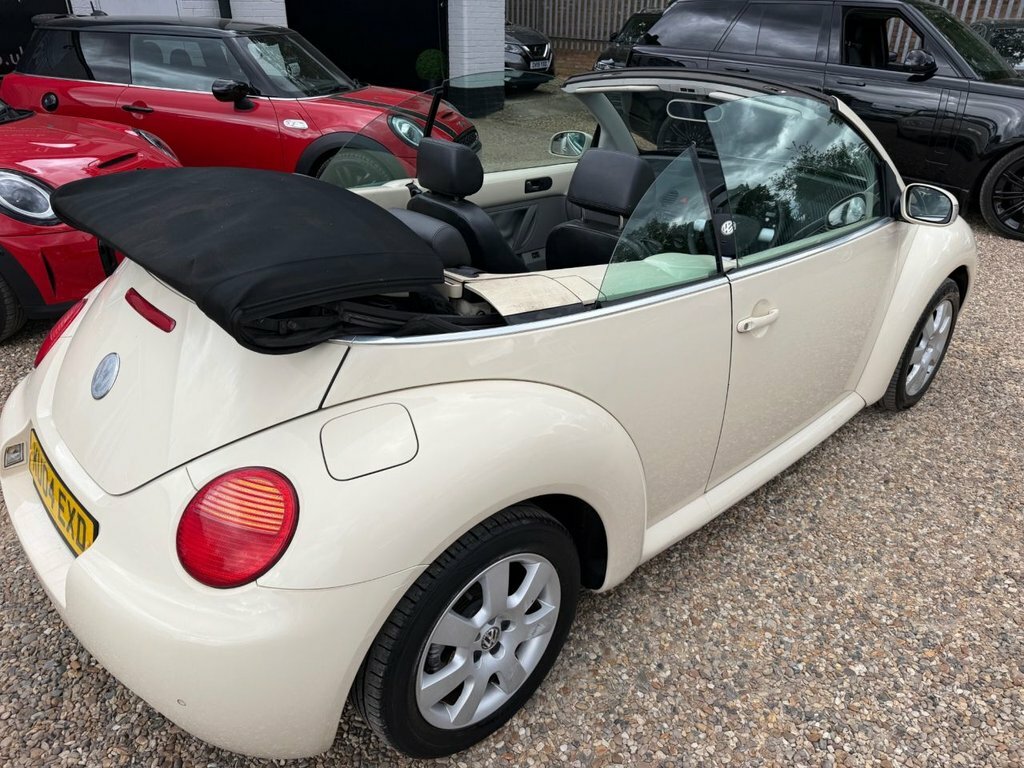 Volkswagen Beetle 2.0 S Cabriolet Euro 4 115 Ps Blue #7