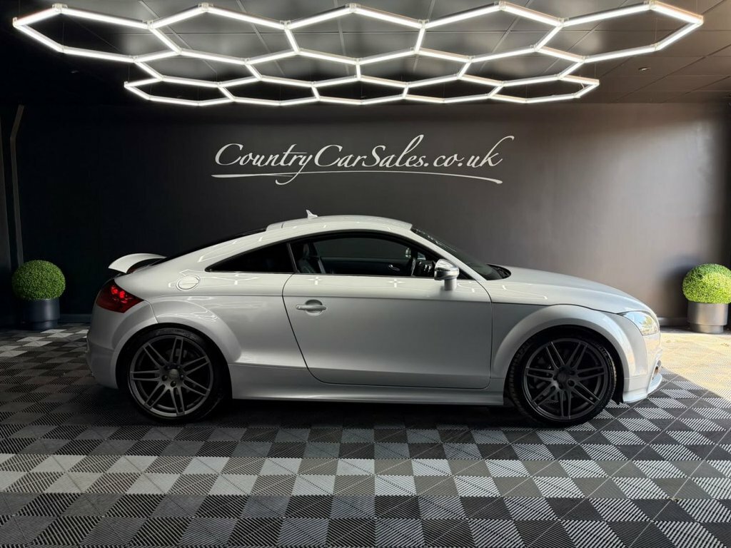 Audi TTS 2.0 Tfsi Black Edition Coupe S Tronic Q Black #2