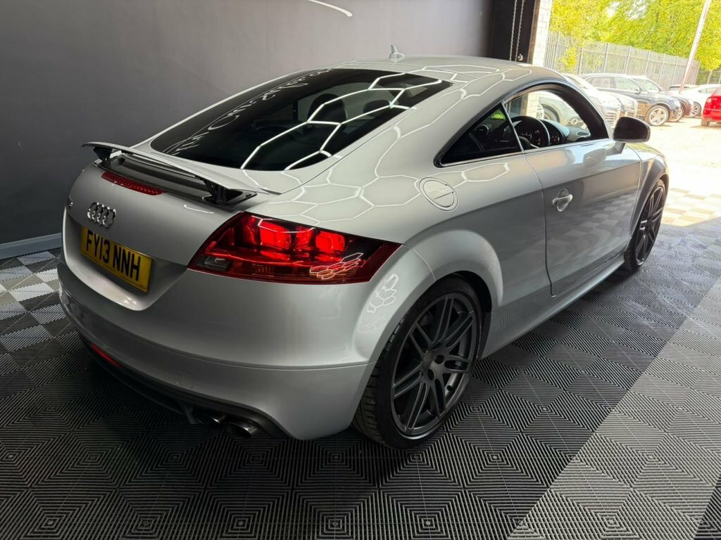 Audi TTS 2.0 Tfsi Black Edition Coupe S Tronic Q Black #3