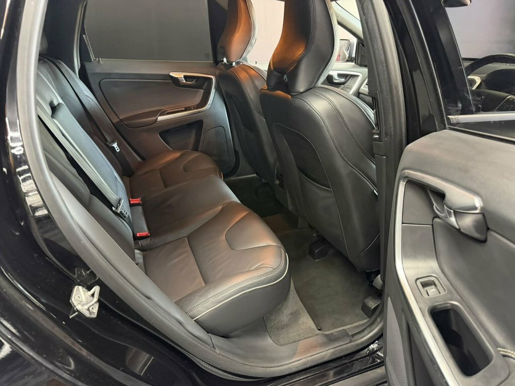 Volvo XC60 2.0 T5 Momentum Awd Geartronic Black #15
