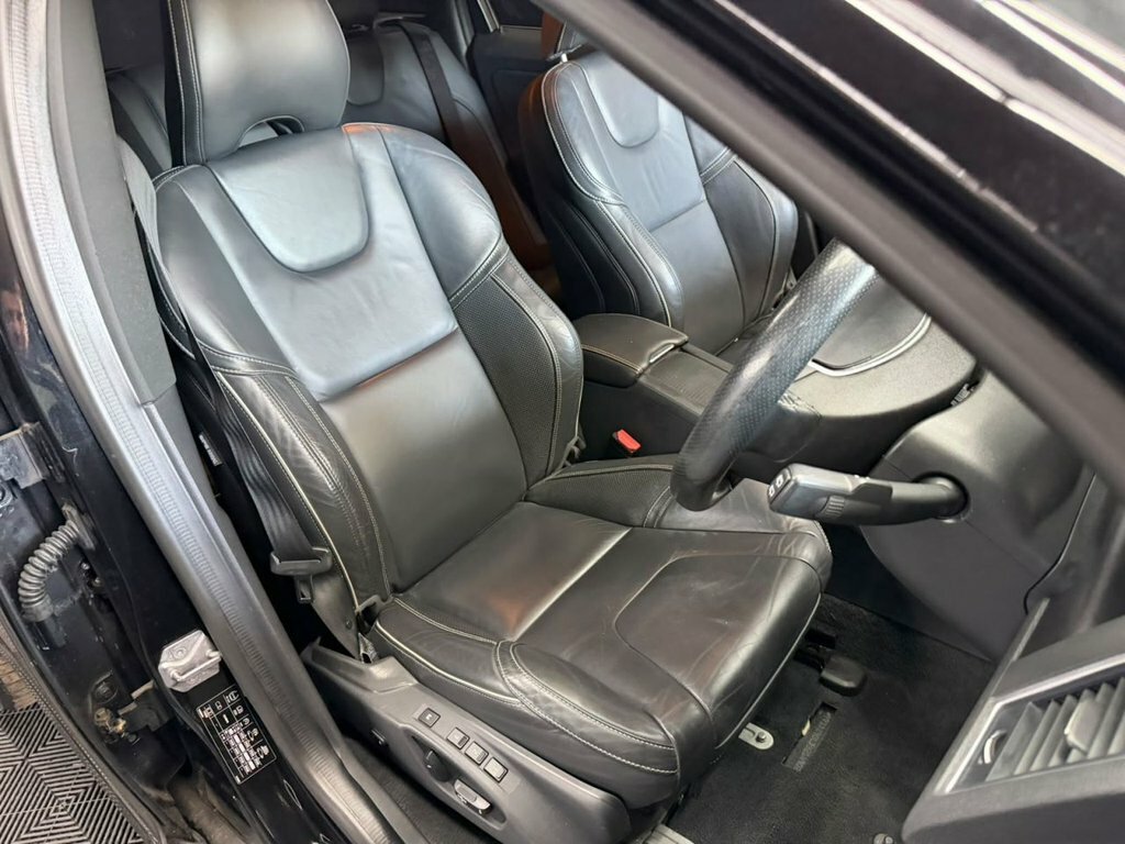 Volvo XC60 2.0 T5 Momentum Awd Geartronic Black #14