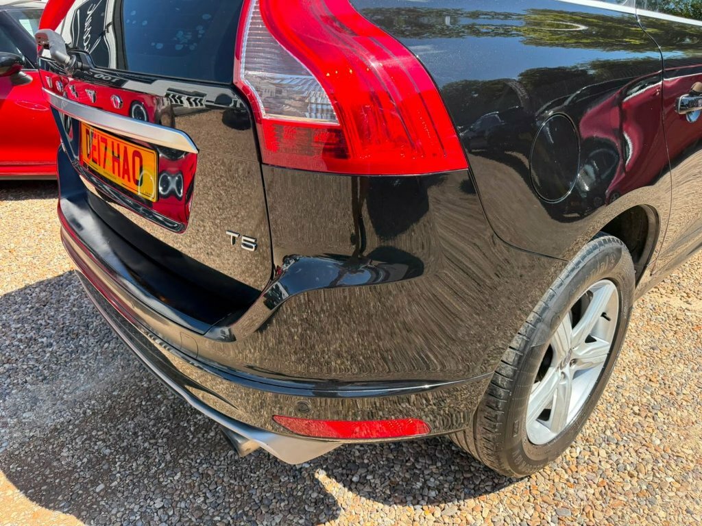 Volvo XC60 2.0 T5 Momentum Awd Geartronic Black #26