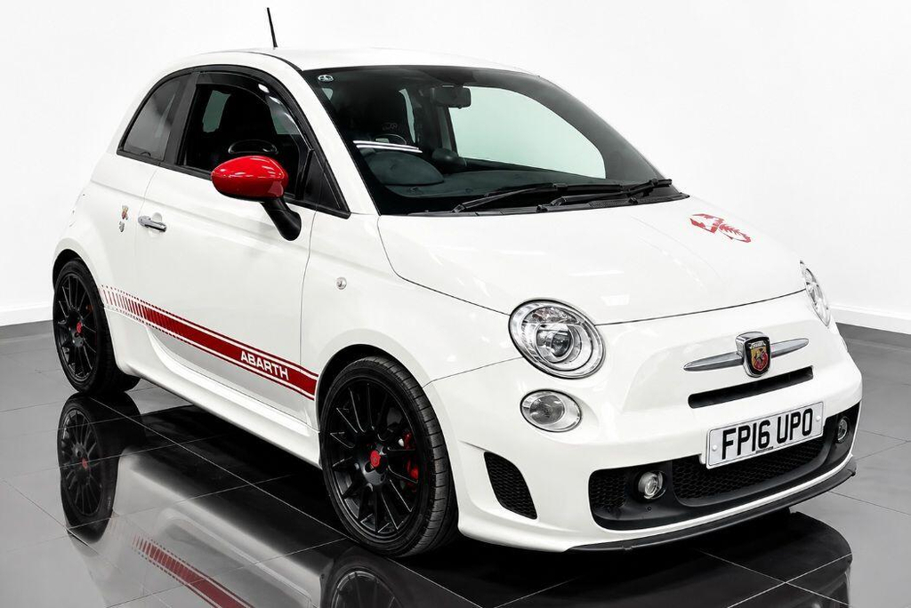 Abarth 595 1.4 T-jet Yamaha Factory Racing Euro 6