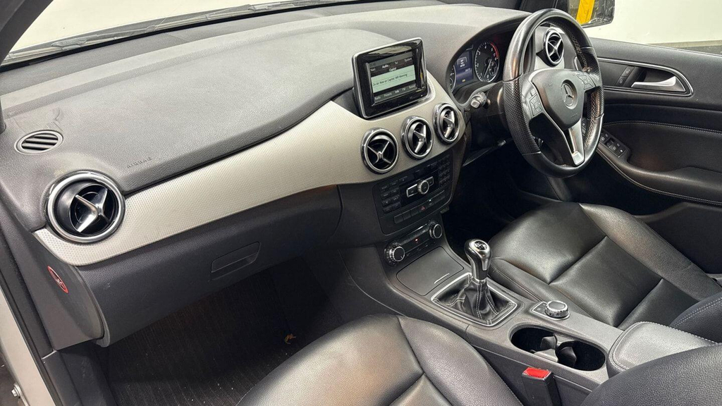 Mercedes-Benz B Class 1.5 Se 7G-dct Euro 5 Ss Blue #11