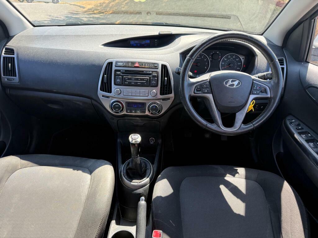 Hyundai I20 1.2 Active Euro 5 White #10