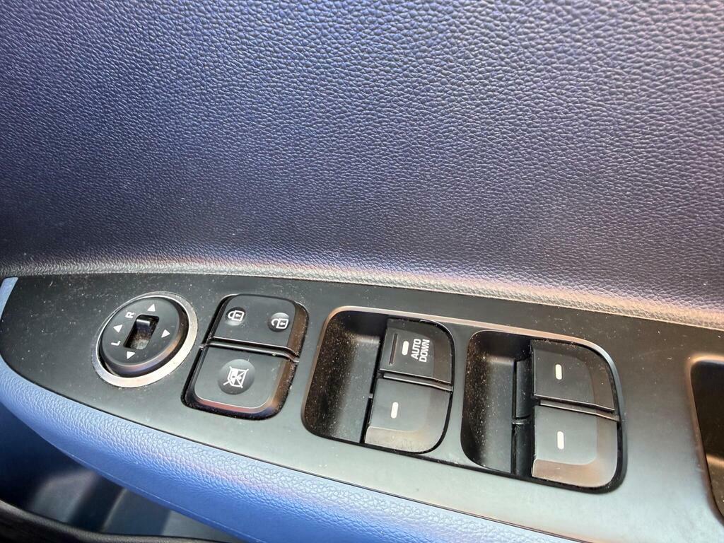 Hyundai I10 Hatchback 1.0 I10 Prem 1.0 Bd Blue Int 201665 Grey #19