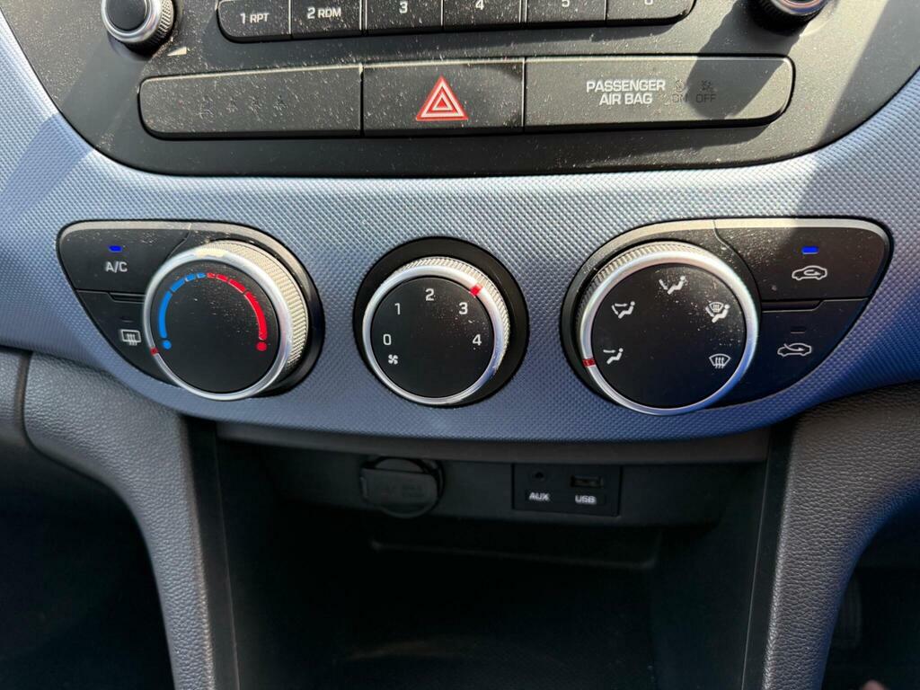 Hyundai I10 Hatchback 1.0 I10 Prem 1.0 Bd Blue Int 201665 Grey #15