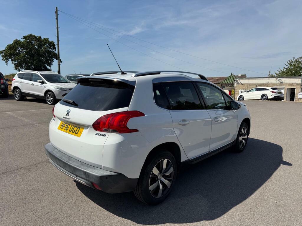 Peugeot 2008 1.6 Bluehdi Allure Suv White #3
