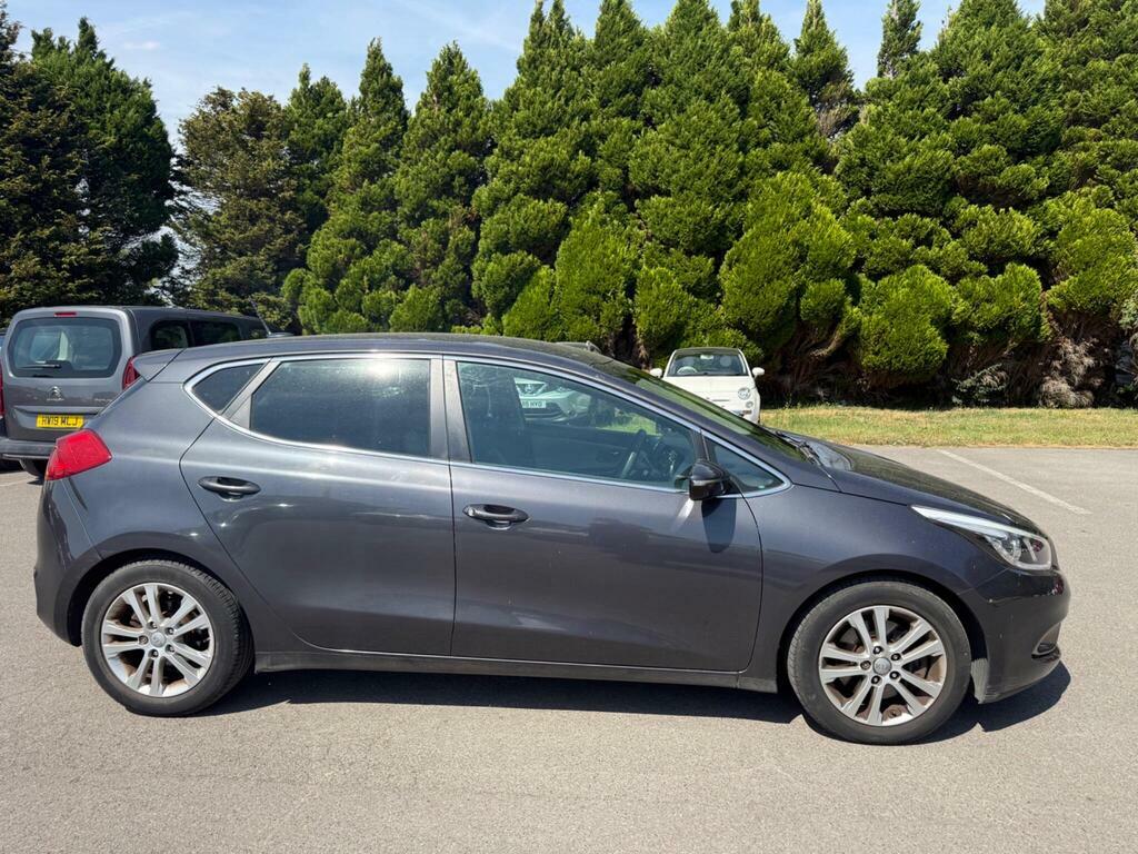 Kia Ceed 1.6 Crdi Ecodynamics 3 Euro 5 S S Grey #2