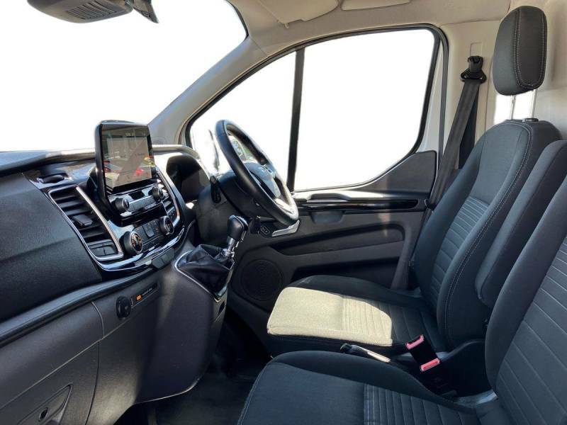 Ford Transit Custom 2.0 Ecoblue 130Ps Low Roof Limited Van White #3