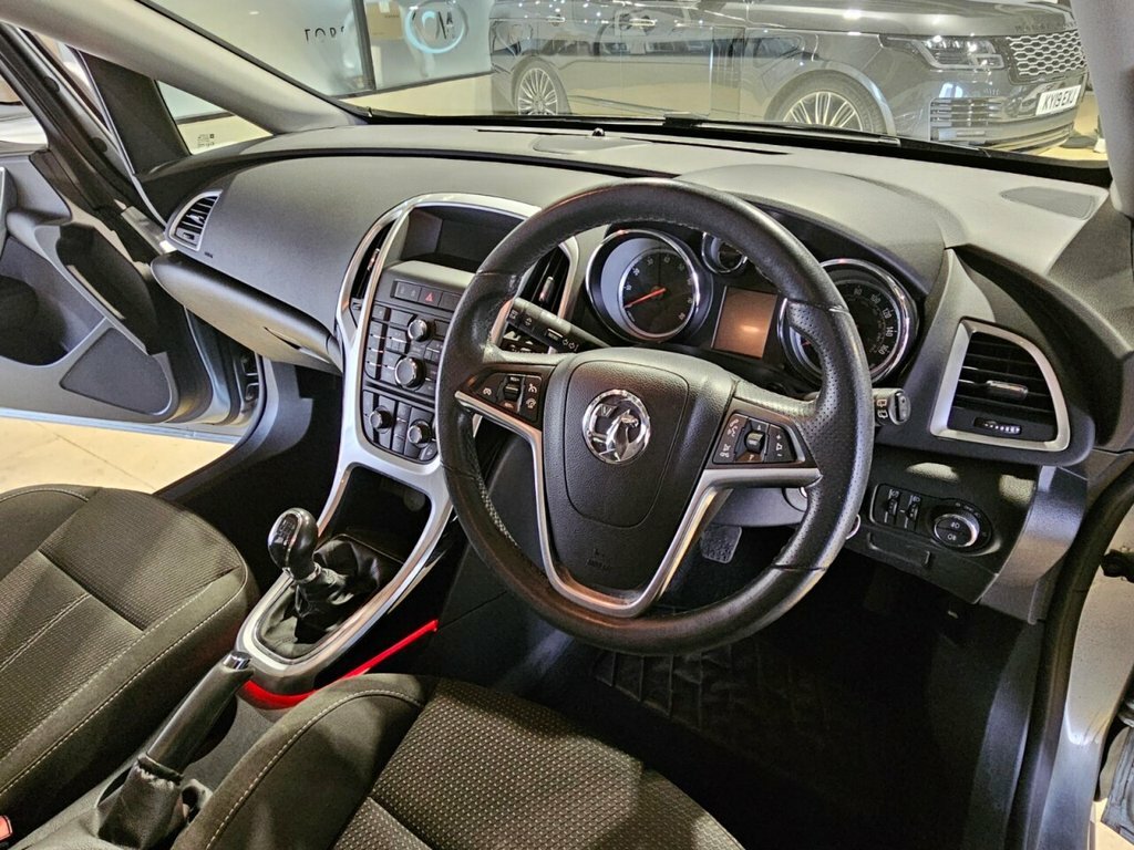 Vauxhall Astra 1.6 16V Sri Euro 5 Black #16