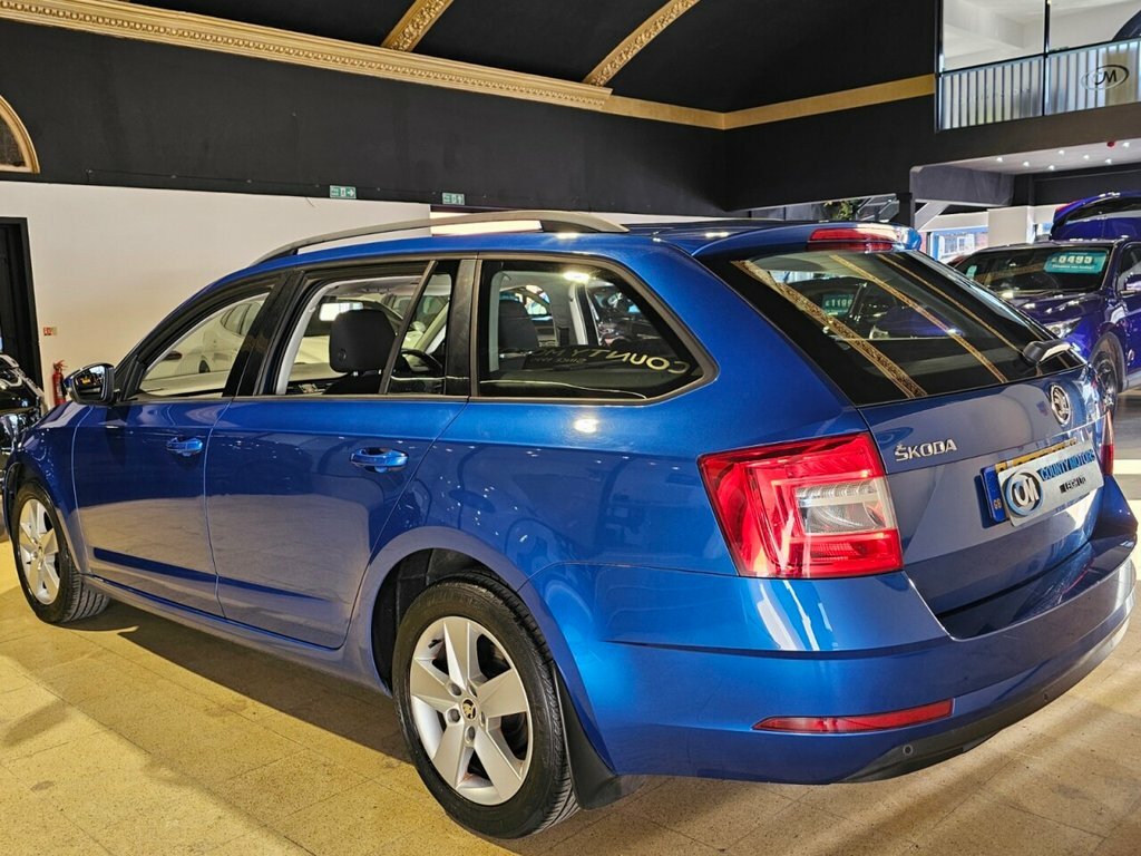Skoda Octavia 1.6 Tdi 110 Se Sport Blue #7
