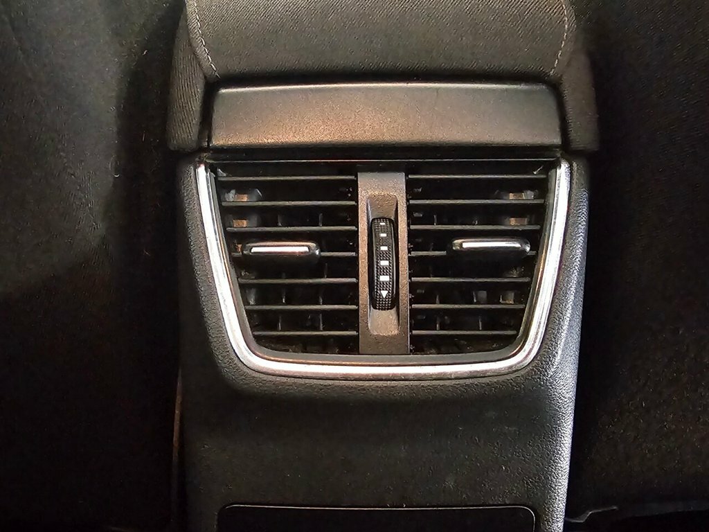 Skoda Octavia 1.6 Tdi 110 Se Sport Blue #18