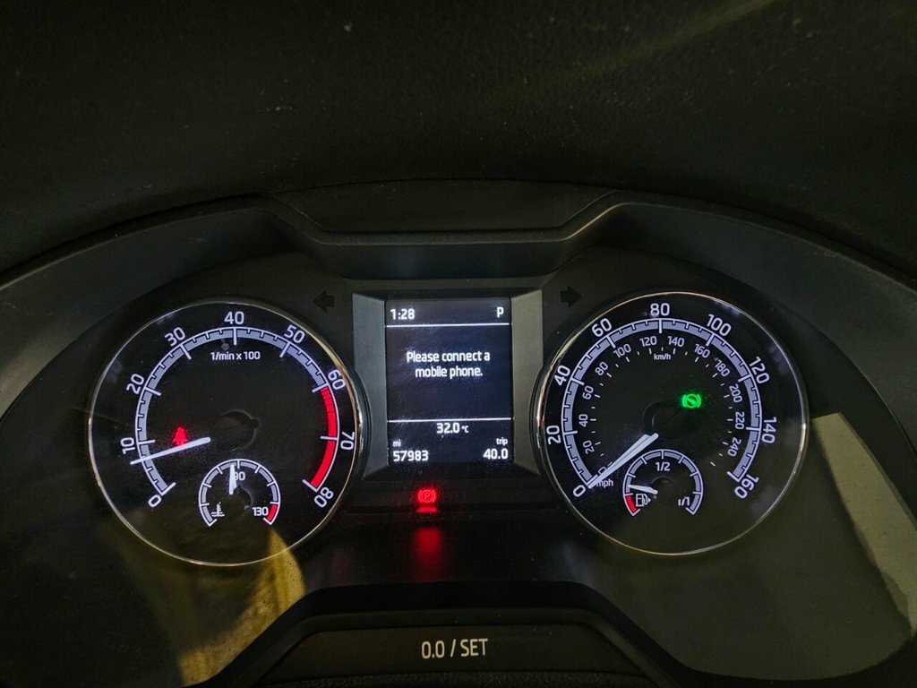 Skoda Octavia 1.6 Tdi 110 Se Sport Blue #20