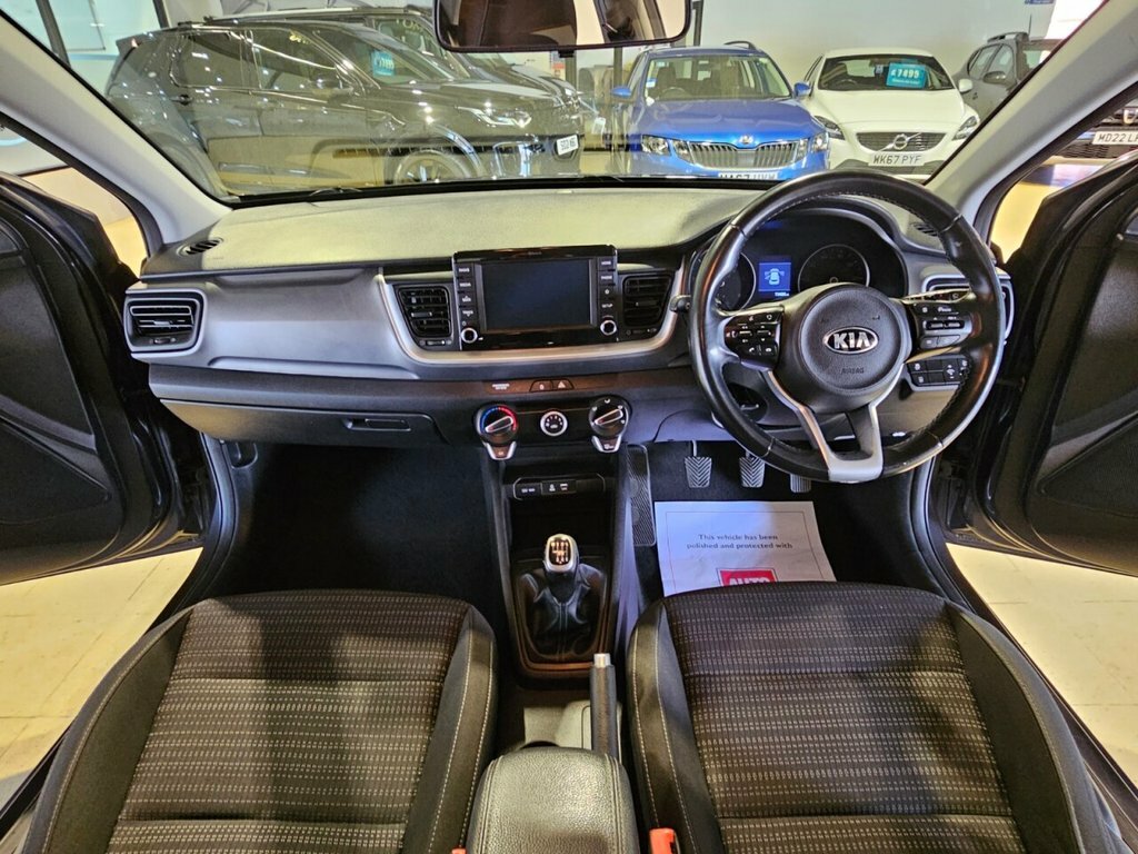 Kia Stonic 1.0 T-gdi First Edition Suv Euro White #17