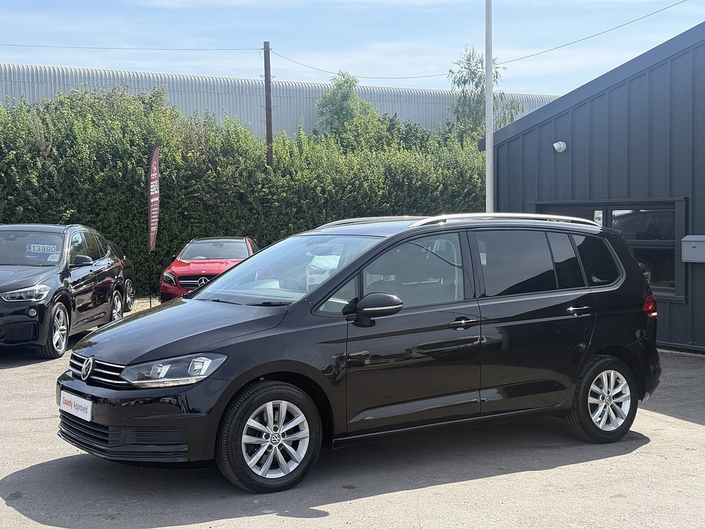 Volkswagen Touran Tsi Bluemotion Tech Se Black #6
