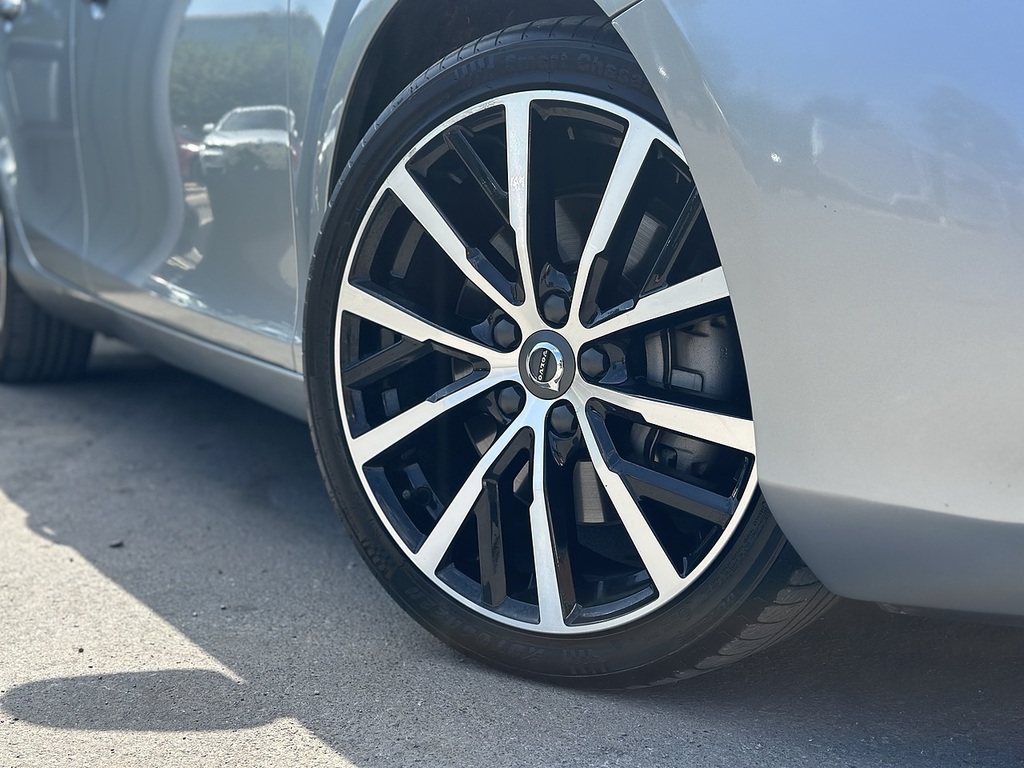 Volvo V40 D4 Inscription Silver #2