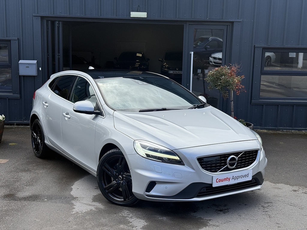 Volvo V40 T2 R-design Edition Silver