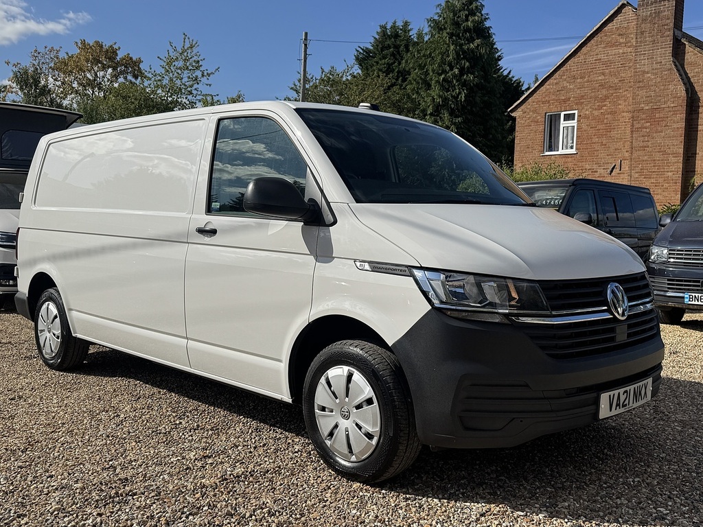 Volkswagen Transporter T6.1 T32 110 Lwb Startline White