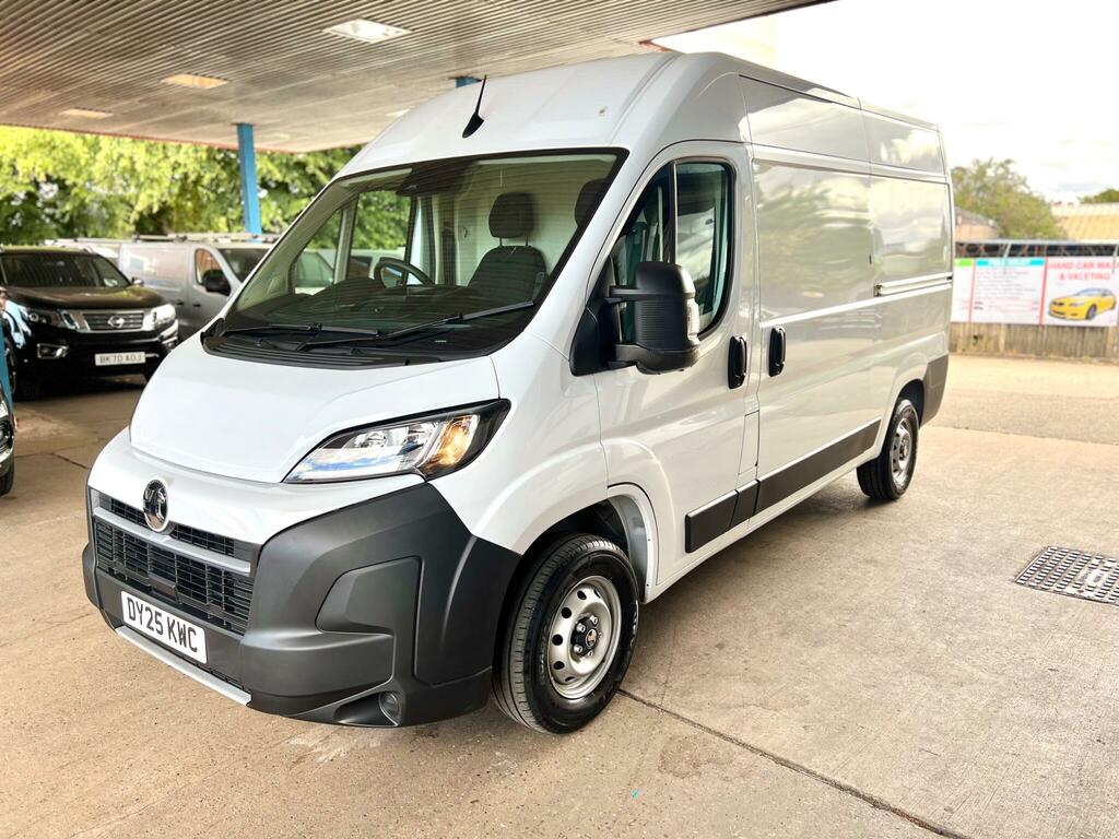 Vauxhall Movano 2.2 Cdti 3500 Biturbo Prime L2 H2 Euro 6 Ss DY25KWC White #2