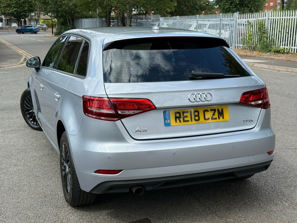 Audi A3 1L Se Technik Silver #5