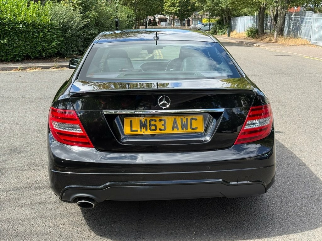 Mercedes-Benz C Class 2.1L Amg Sport Plus Black #6