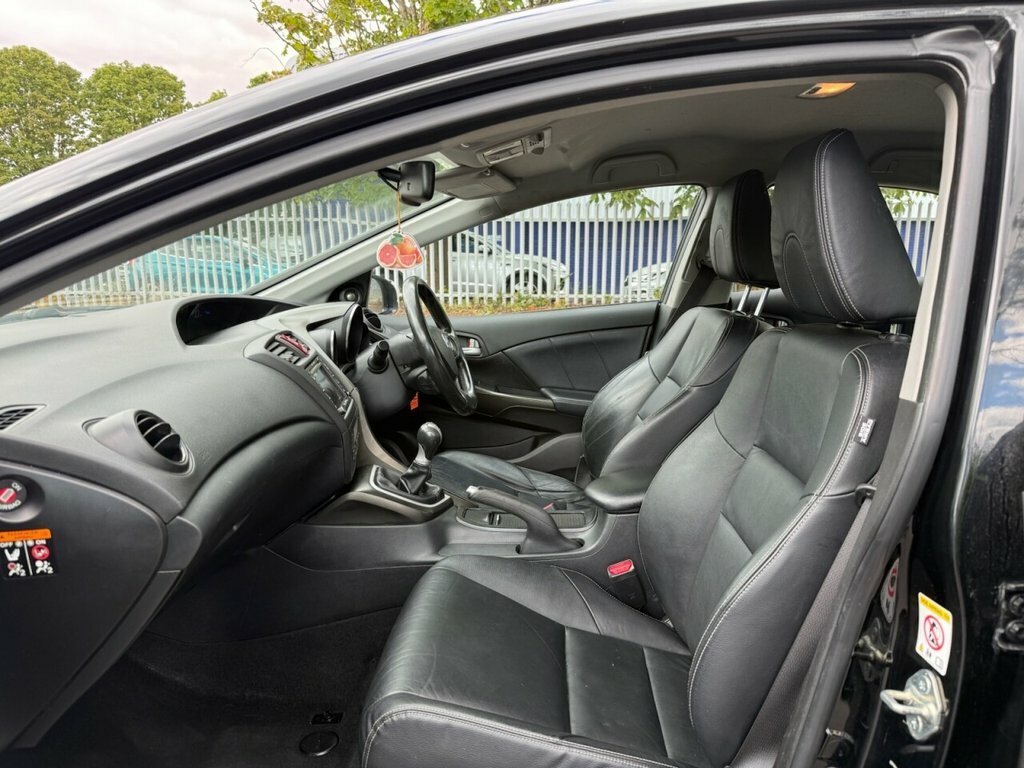 Honda Civic 2.2 I-dtec Es-t Euro 5 Ss Black #9