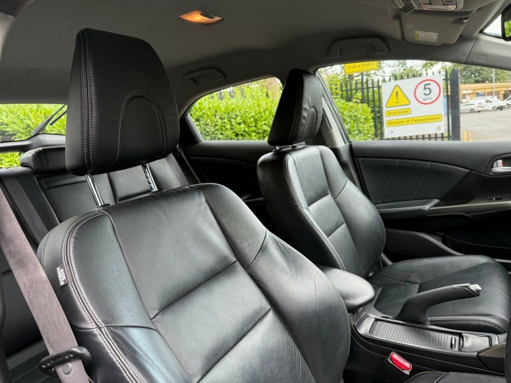 Honda Civic 2.2 I-dtec Es-t Euro 5 Ss Black #12