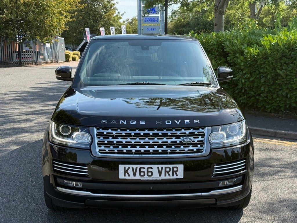 Land Rover Range Rover 4.4L Autobiography 5dr Black #2