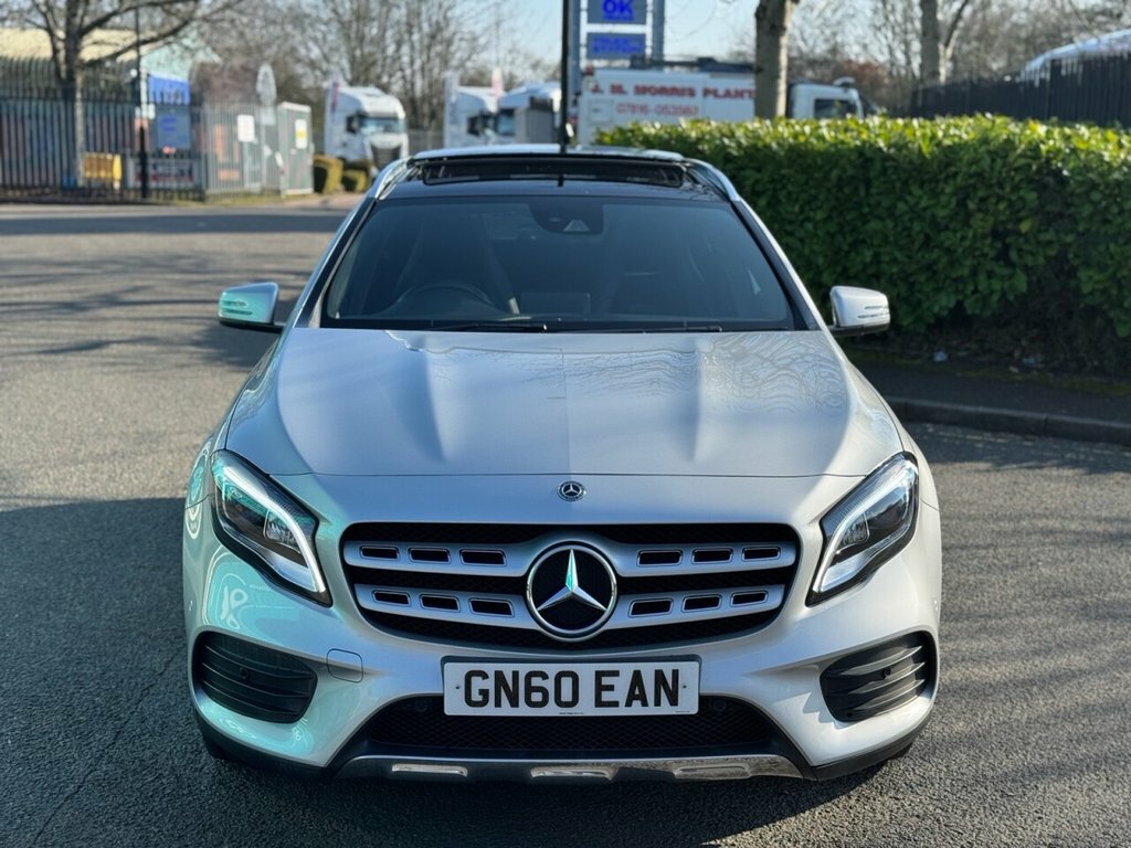Mercedes-Benz GLA Class 2.1L Amg Line Silver #2
