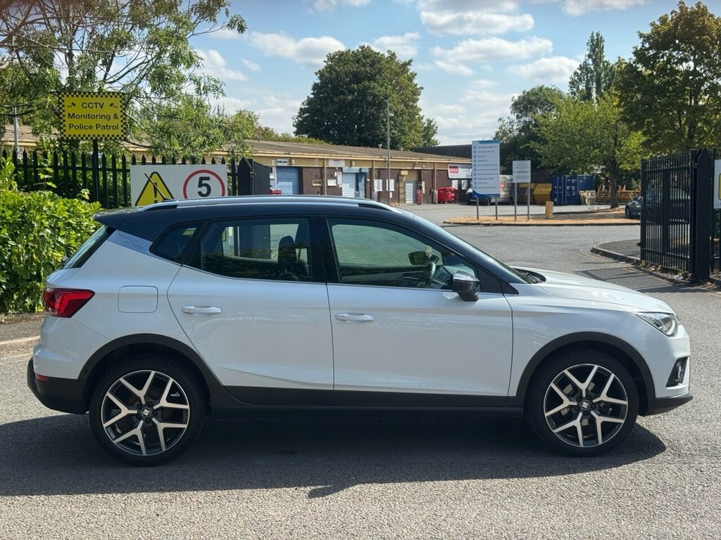 Seat Arona 1.6L Xcellence Lux White #6