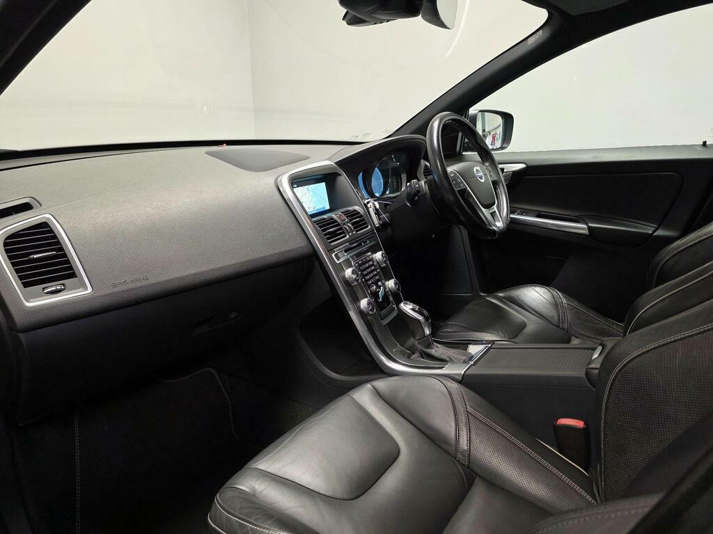 Volvo XC60 2.4 D5 R-design Lux Nav Geartronic Awd Euro 5 PJ64YKM Black #6