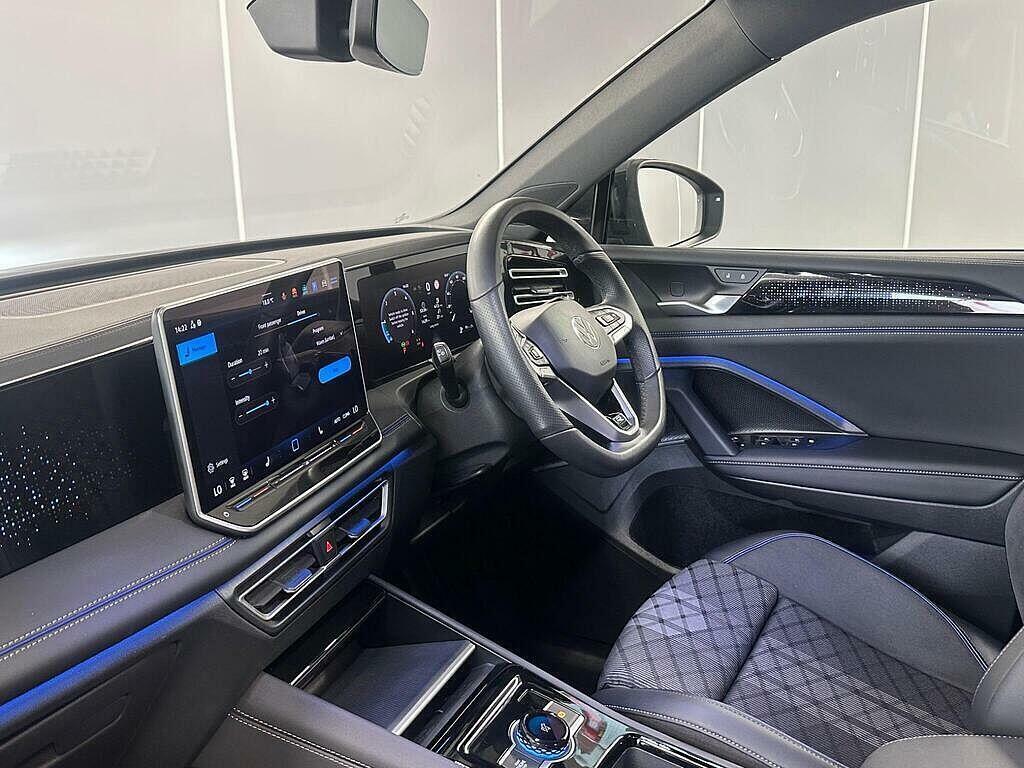 Volkswagen Tiguan 2.0 Tdi R-line Dsg Euro 6 Ss PJ75NNZ Grey #2