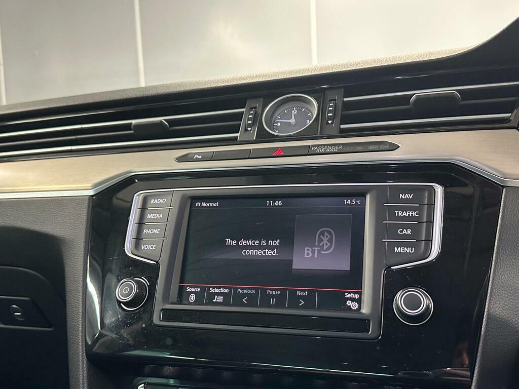 Volkswagen Passat 2.0 Tdi Se Business Dsg Grey #29
