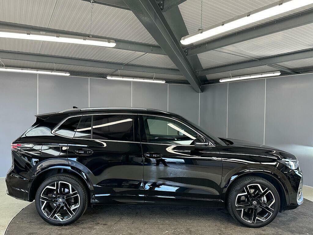 Volkswagen Tiguan 2.0 Tdi R-line Dsg Euro 6 Ss Black #4